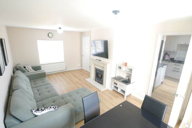5, Robins Way, Hatfield photo 5
