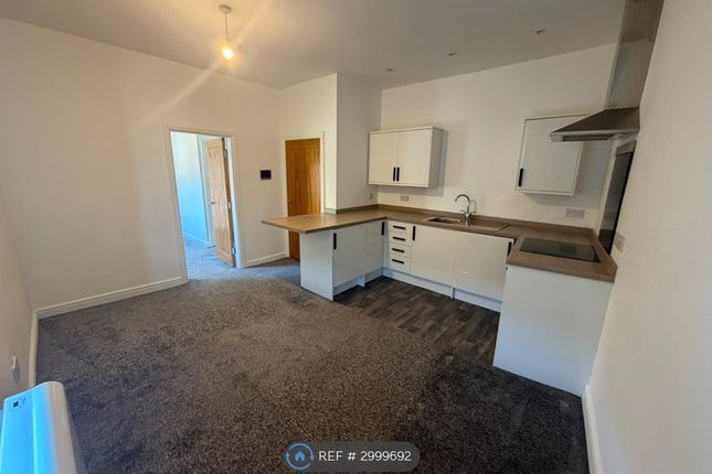 Flat, Dodworth Road, Barnsley photo 2