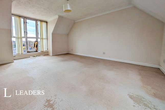 11, Hayton Court, Worthing photo 2