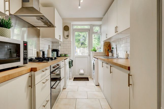 28, The Greenway, High Wycombe photo 3
