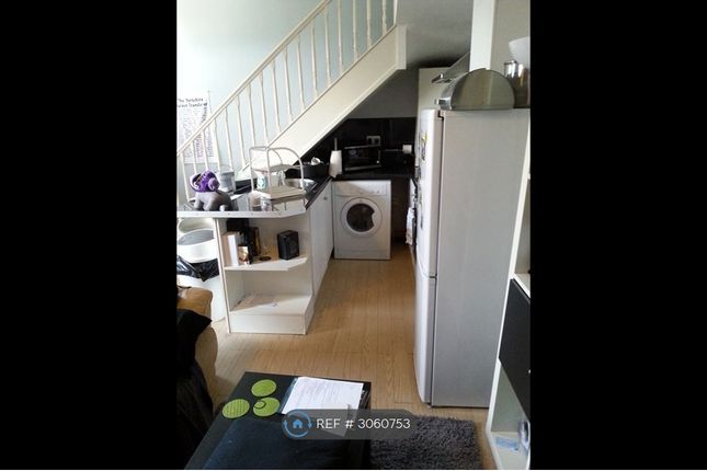 Burley Road Leeds, Leeds photo 2