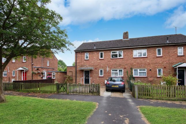 Thumbnail Flat for sale in Whitehill Road, Cambridge