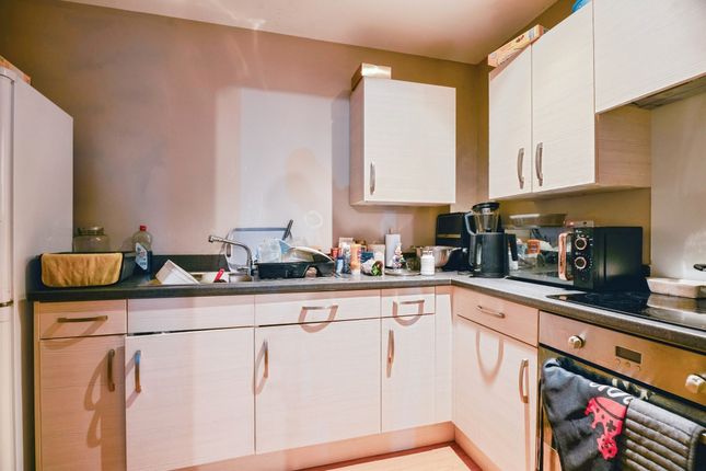 Flat 22, Clifton House, Thornaby Place, Stockton-On-Tees photo 3