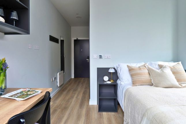 3044 Guildford Plaza, Bury Street, Guildford photo 2