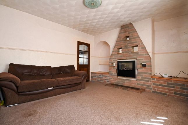 91, St. Helens Avenue, Barnsley photo 4