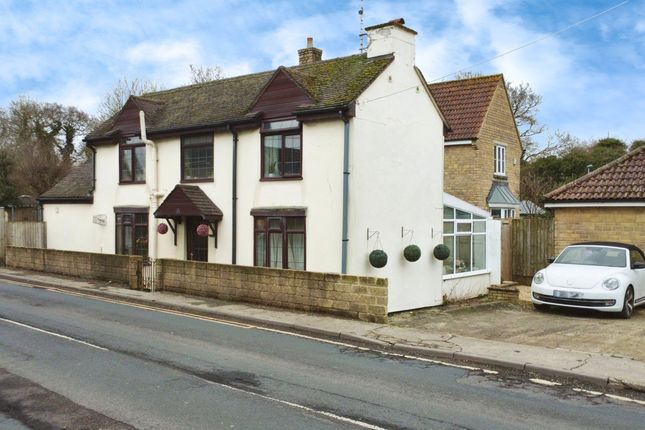 Cottage for sale in The Forty, Cricklade, Swindon