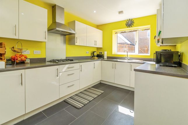 84, Fen Street, Milton Keynes photo 4