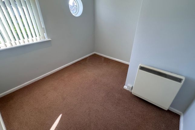 67, Trentham Drive, Nottingham photo 3