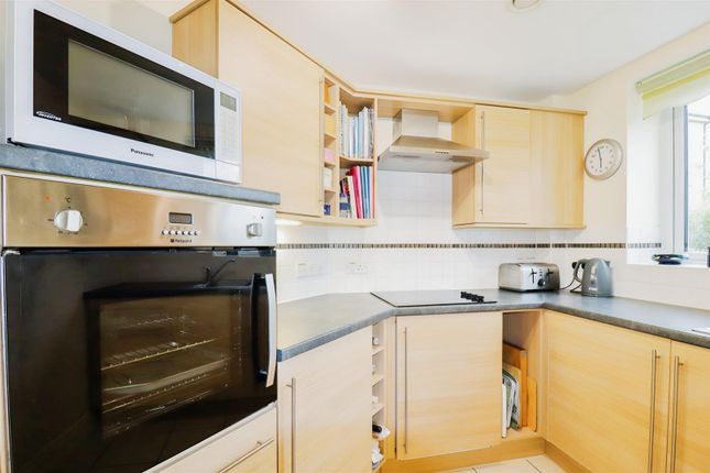 Flat for sale in Booth Court, Handford Road, Ipswich