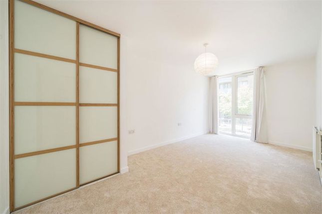 Flat 8, Lidcote House, 35, Robsart Street, London photo 4