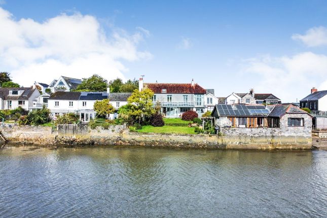 March House, Saltash photo 2