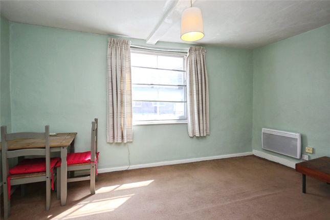 Flat At, 20, Stert Street, Abingdon photo 2