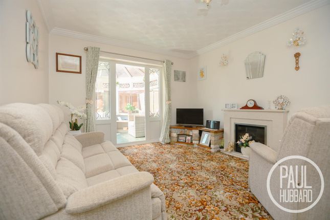 1, Park Meadows, Lowestoft photo 4