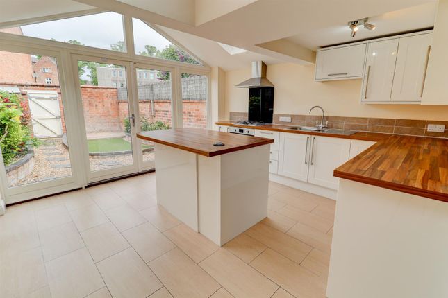 25, Rosefield Street, Leamington Spa photo 5