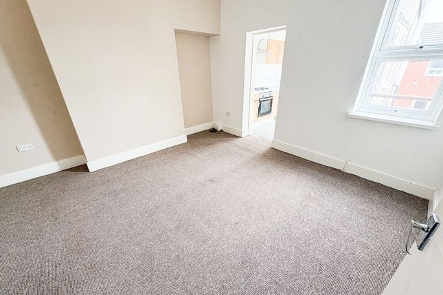 75A, William Street, Blyth photo 2