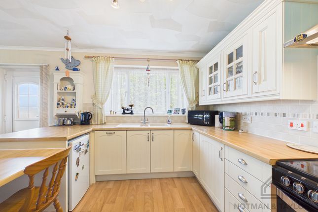 2 Sydney Road, Torpoint photo 4