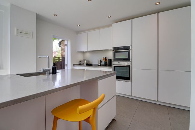 33, Burnham Road, St. Albans photo 3