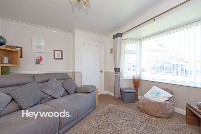 48 Poolfield Avenue, Newcastle photo 4