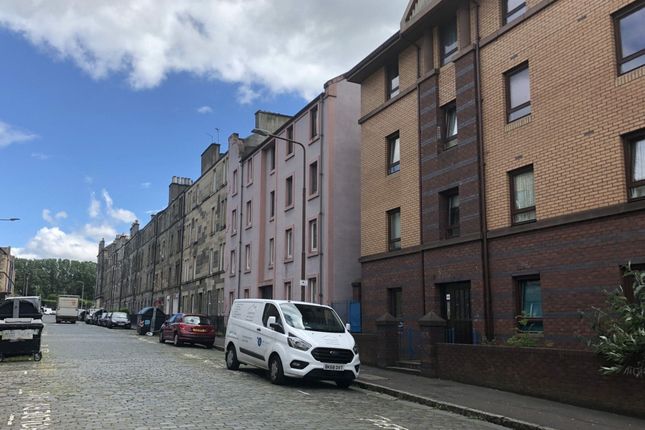 Thumbnail Flat to rent in Springwell Place, Edinburgh