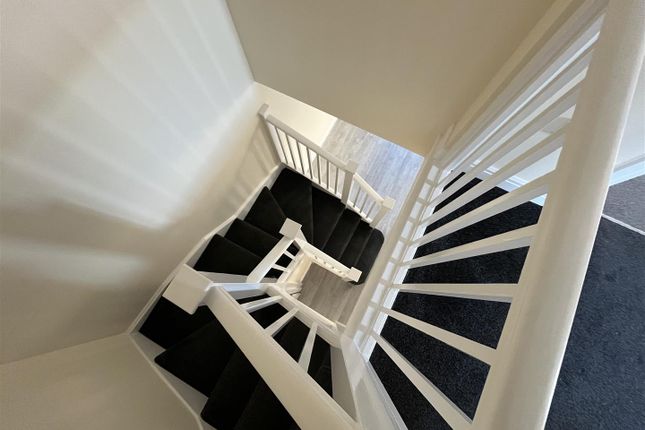 St. Swithins Place, Bridport photo 5