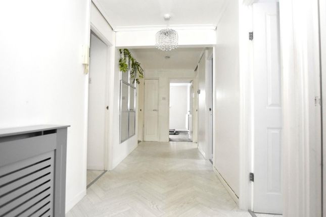 Hall.Jpg