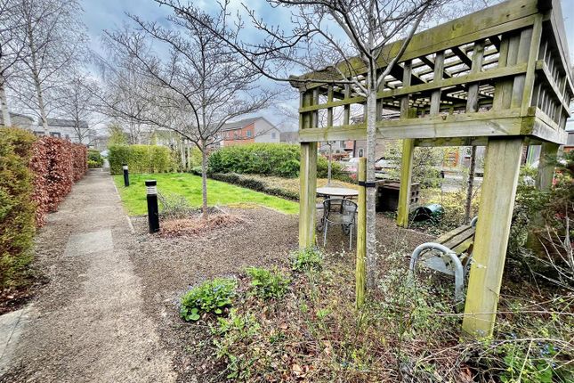 Flat for sale in Bewick Courtyard, Northside, The Staiths