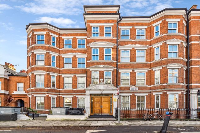 Flat to rent in Stile Hall Mansions, 148 Wellesley Road
