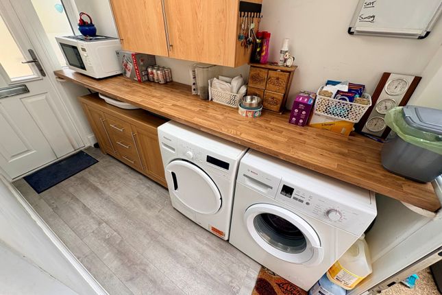 15 Reynolds Drive, Little Paxton, St. Neots photo 4