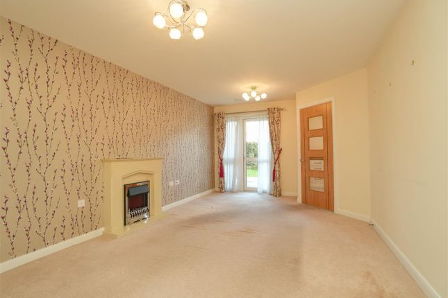 9 Stillington Oaks, Stillington Road, York photo 3