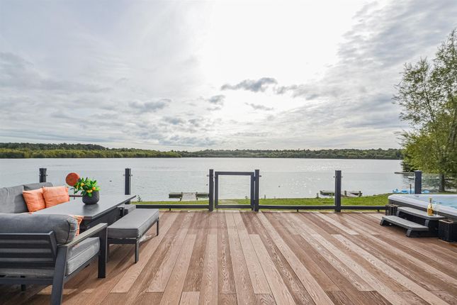 Delamere Lake, Sailing & Holiday Park, Lodge 31, Chester Road, Northwich photo 2