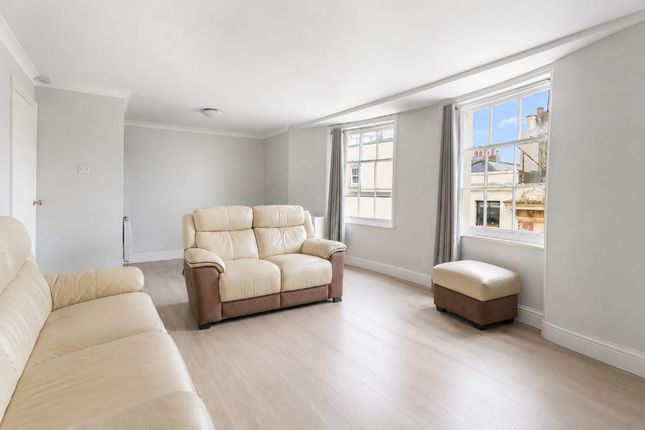 Flat 11 Northumberland Court, Marine Parade, Brighton photo 4