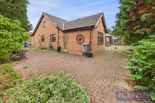 5, Woodhouse Road, Trafford photo 3