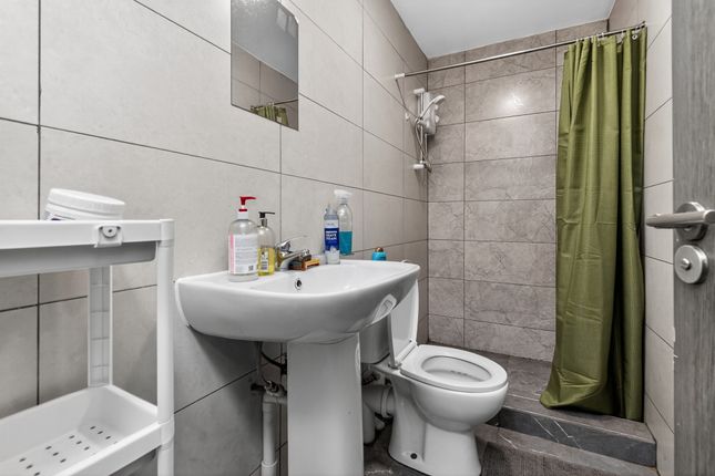 9, Richards Street, Cardiff photo 4
