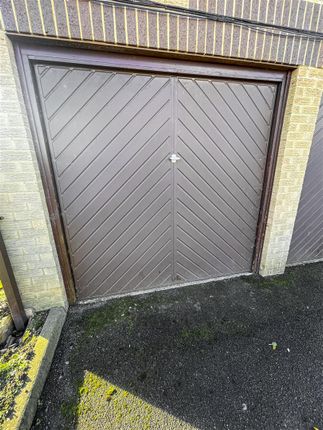 Thumbnail Parking/garage to rent in Oakleigh Road North, London
