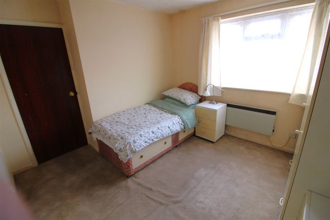 End terrace house for sale in Parker Avenue, Tilbury