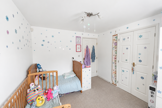 Flat 2, NEWPORT photo 3