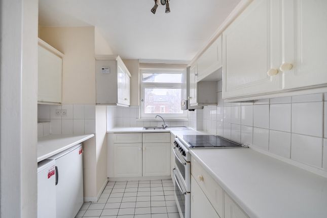 7 Birchington Court,, Crouch Hall Road, Crouch End photo 3