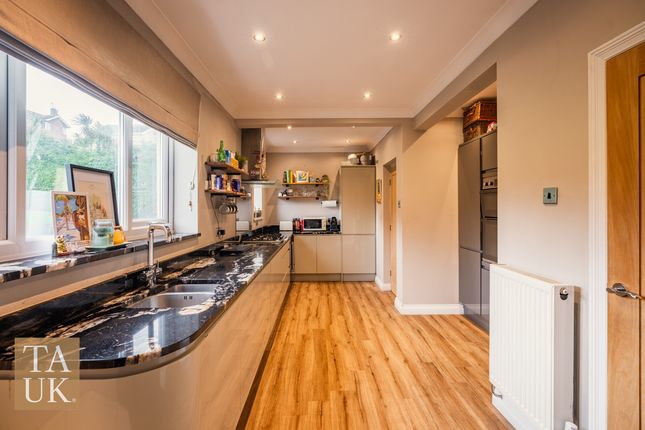 21, Meiriadog Road, Colwyn Bay photo 4
