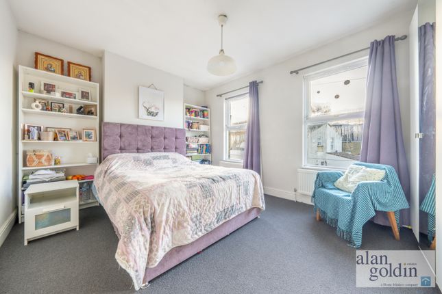 End terrace house for sale in Bective Road, London