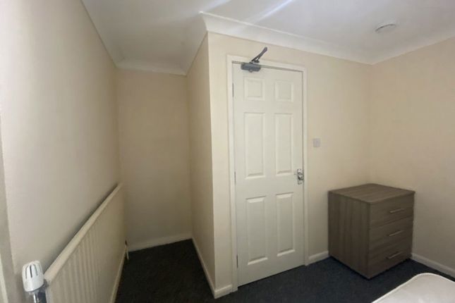 1-bed house on Room 4 108, Brookfurlong, Peterborough, £400/mo
