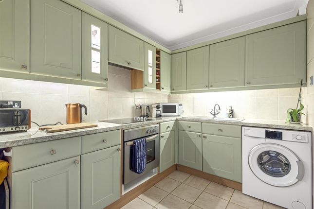 4 Taw Court, Litchdon Street, Barnstaple photo 3