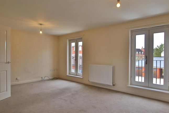 45, Beauchamp Road, Tewkesbury photo 2