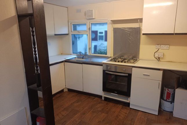 37, Greenhill Drive, Gloucester photo 3