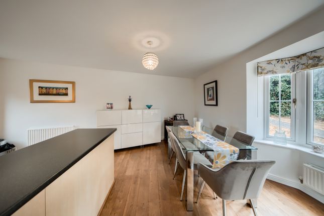 10, Griffith Close, Stratford-upon-Avon photo 2