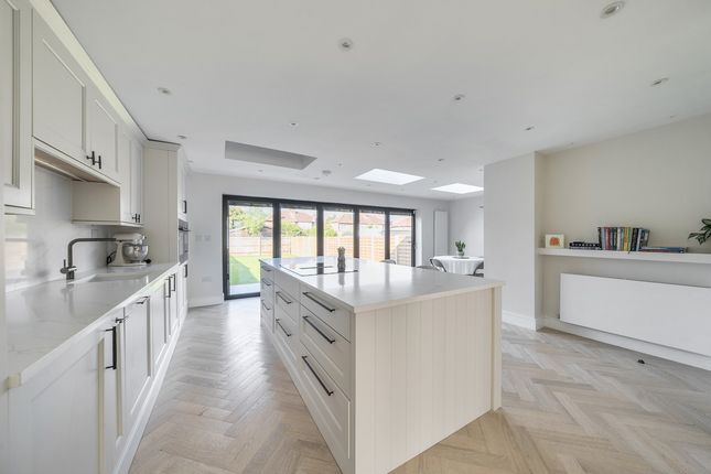 42, Peareswood Gardens, Stanmore photo 3