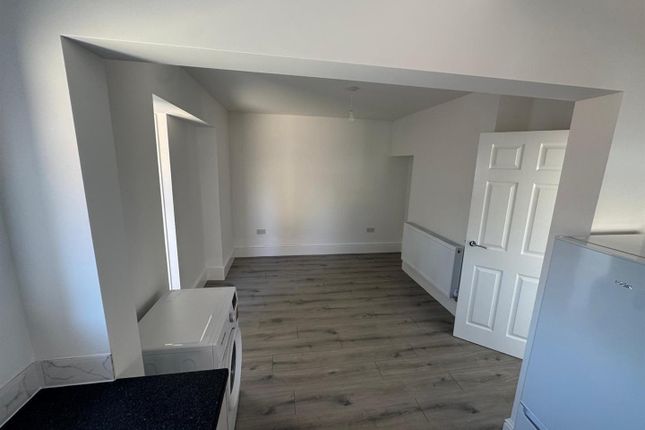73a, Hartland Road, Gloucester photo 4