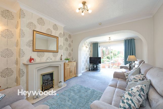 76 Oaklands Avenue, Newcastle photo 2