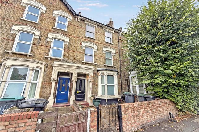 1-bed flat on Flat B, 9, Oxford Road, London, £310,000