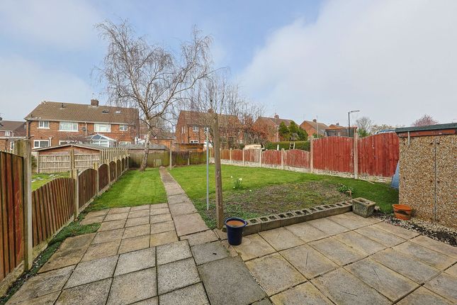 54, Calver Crescent, Chesterfield photo 4