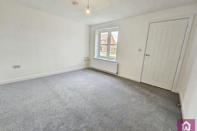 16, Oak Road, Deeside photo 3